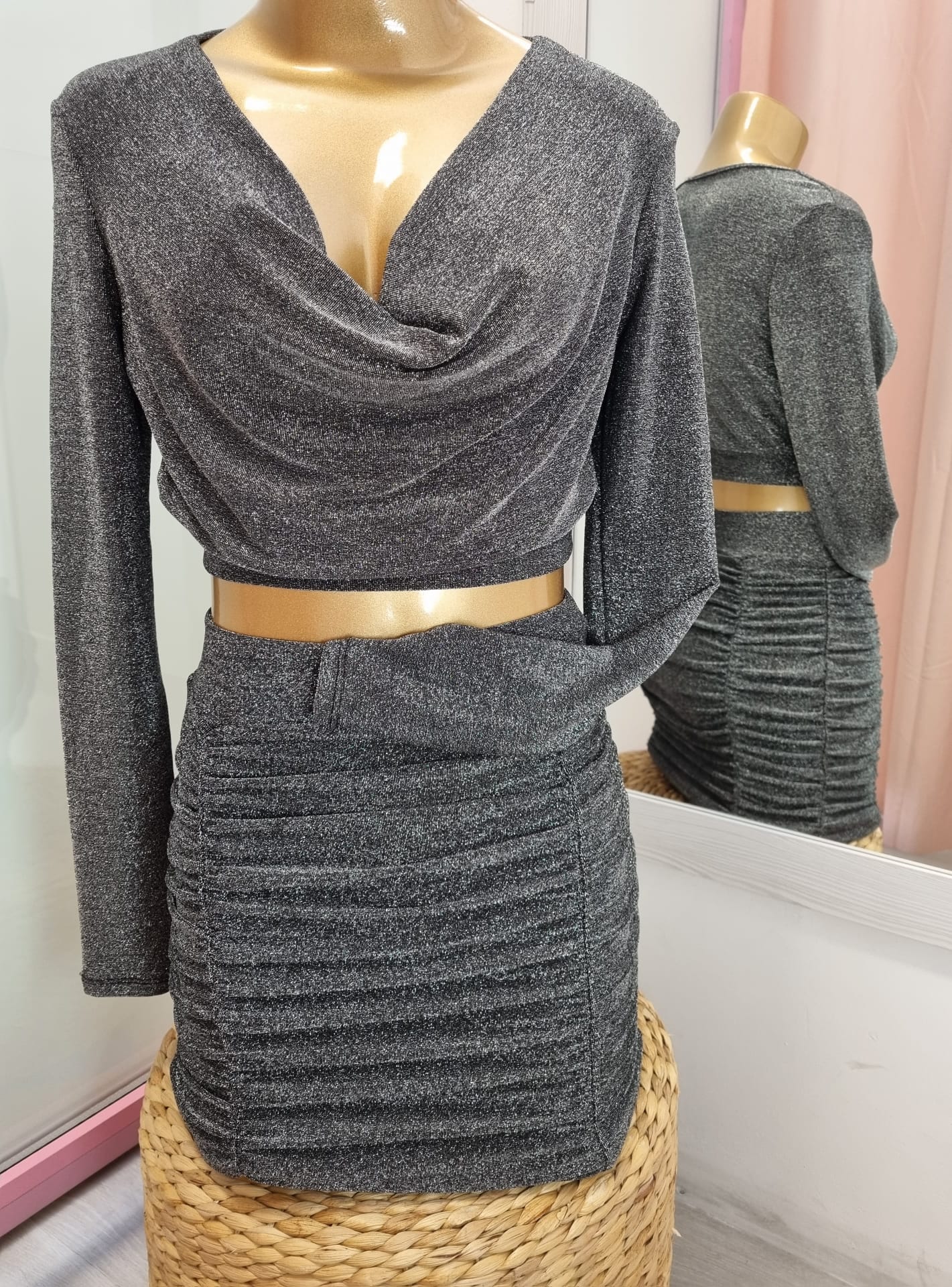 CONJUNTO MANGA LARGA CON BRILLO