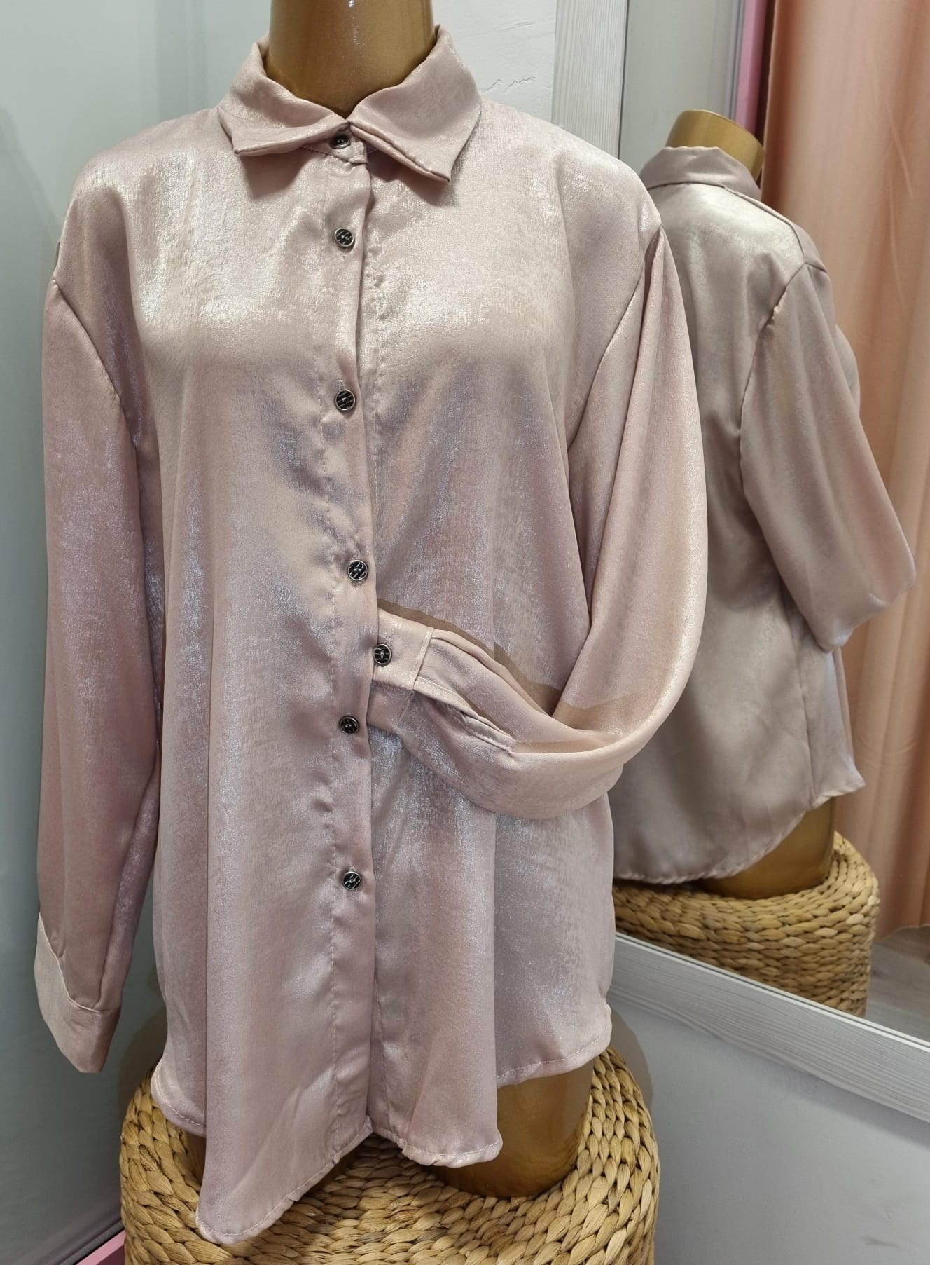 BLUSAS CON BRILLO MANGA LARGA