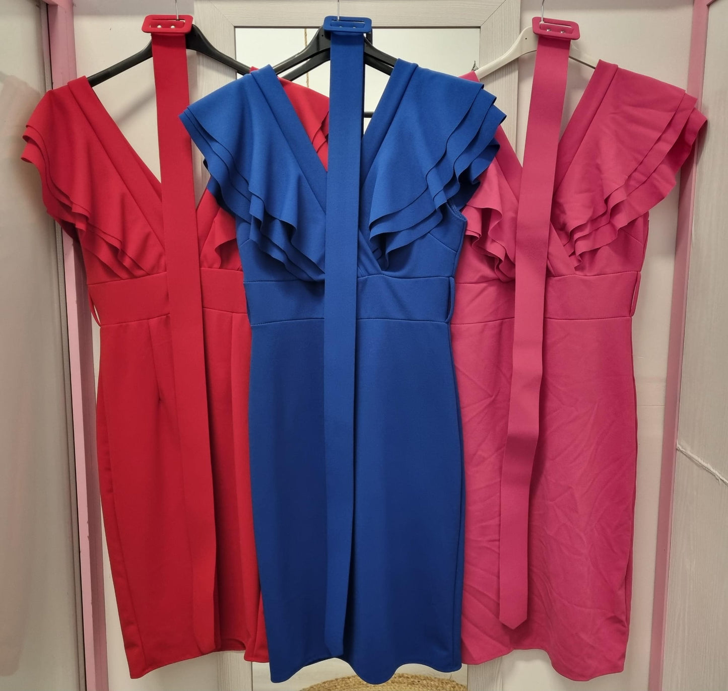 VESTIDO VOLANTES Y CINTURON