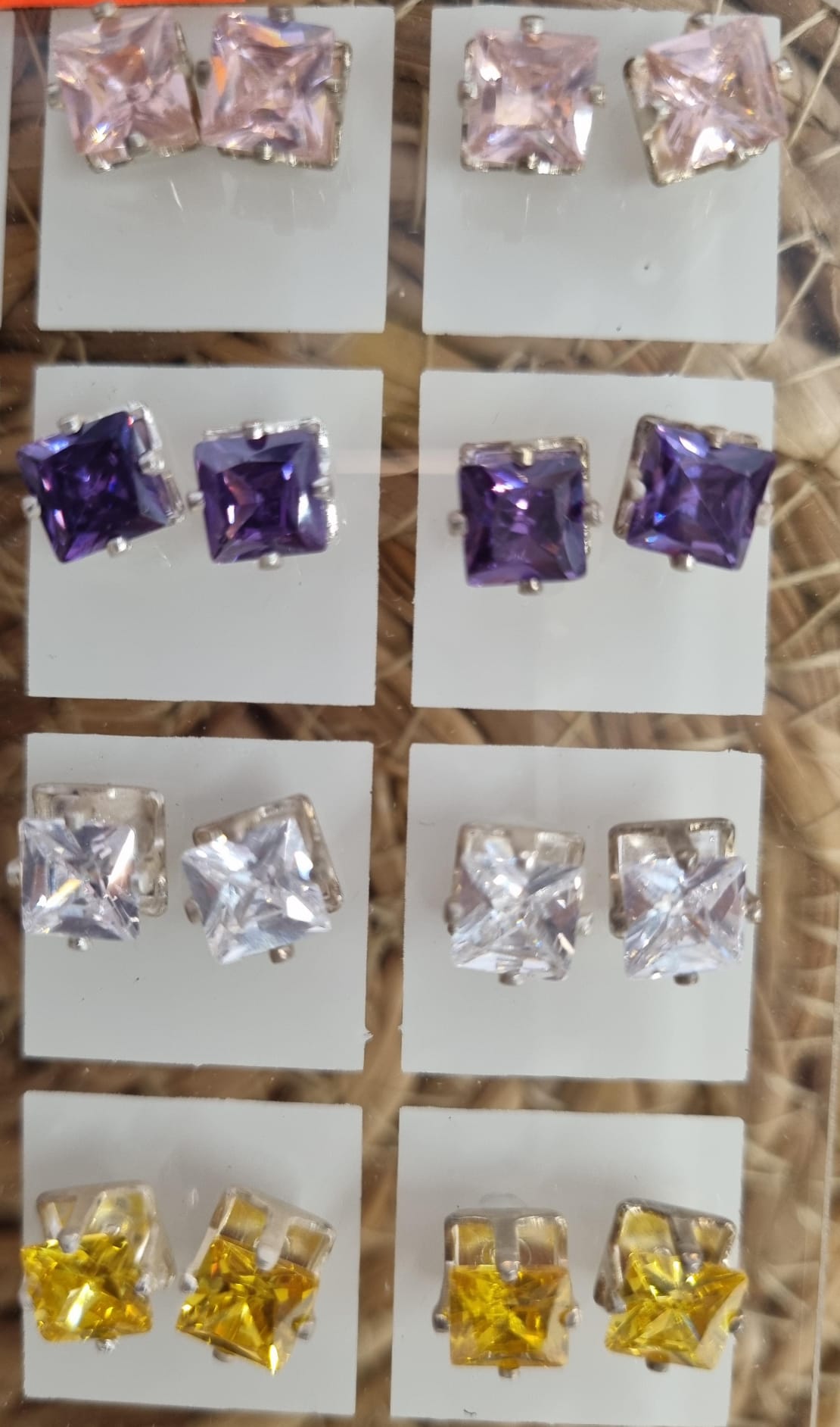 PENDIENTES BISUTERÍA TIPO BRILLANTE